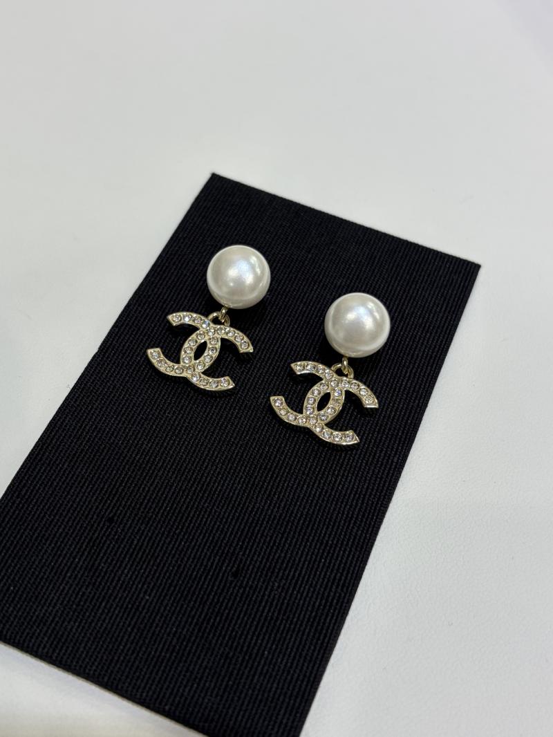 Chanel Earrings YDB12717