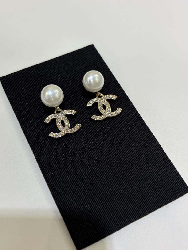 Chanel Earrings YDB12717
