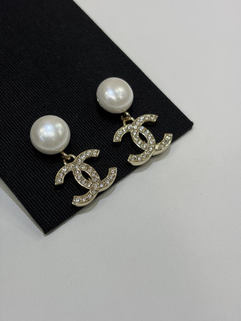 Chanel Earrings YDB12717