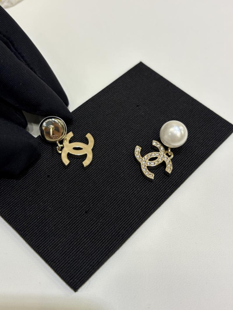 Chanel Earrings YDB12717