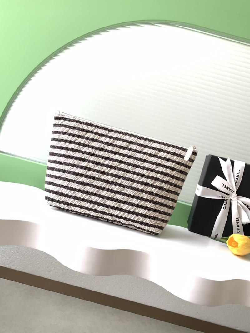 Chanel Large Zipped Case Black AP4988