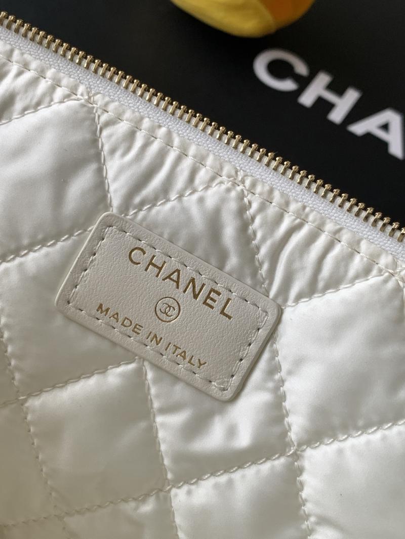 Chanel Large Zipped Case Blue AP4988