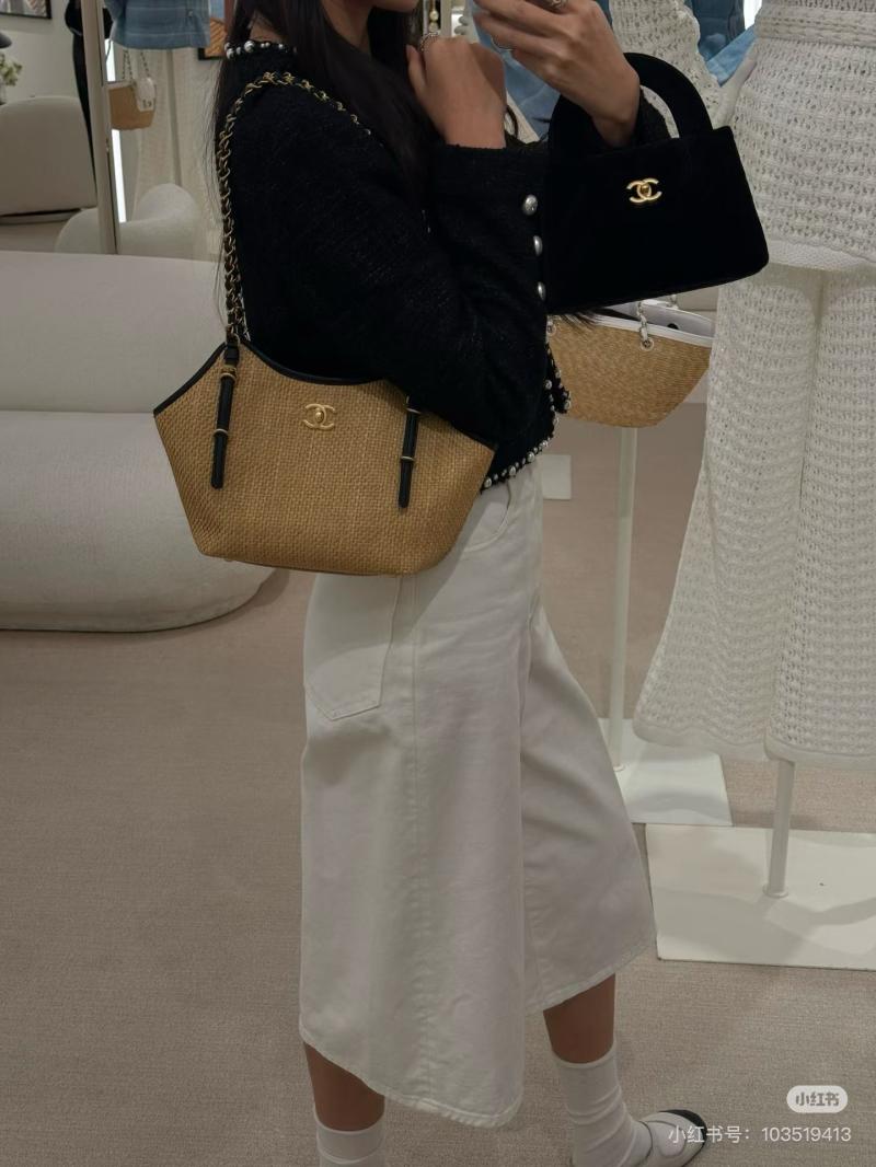 Chanel Small Tote Black AS6015