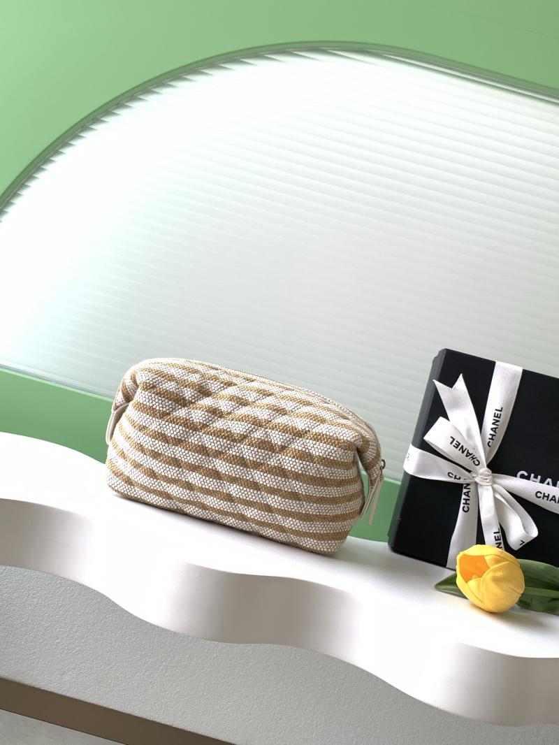 Chanel Zipped Case Beige AP4990