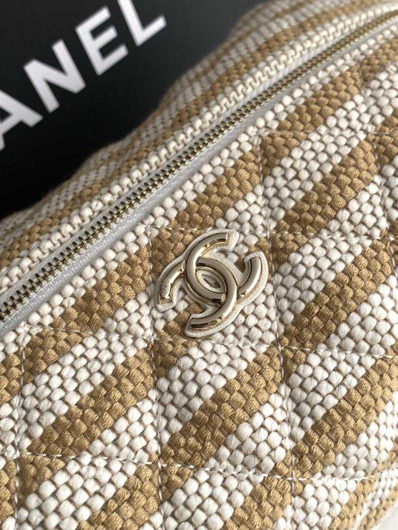 Chanel Zipped Case Beige AP4990