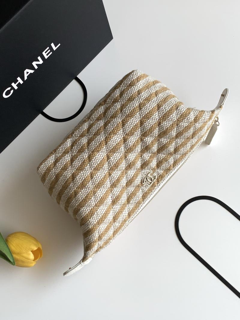 Chanel Zipped Case Beige AP4990