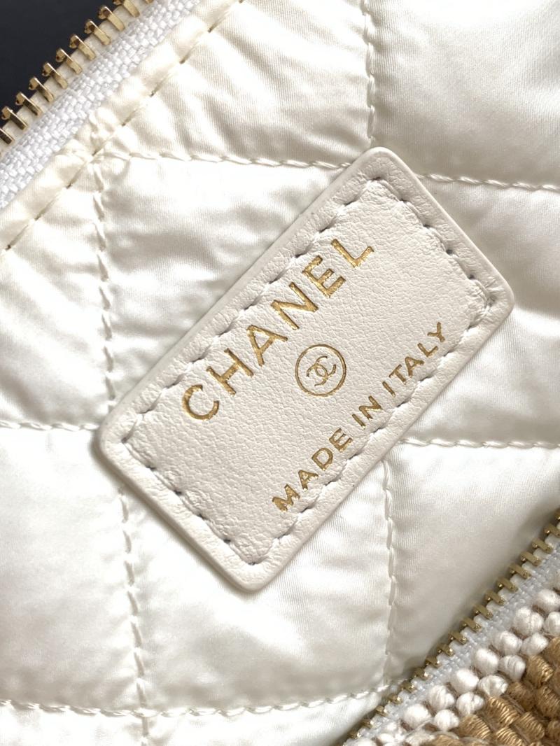 Chanel Zipped Case Beige AP4990