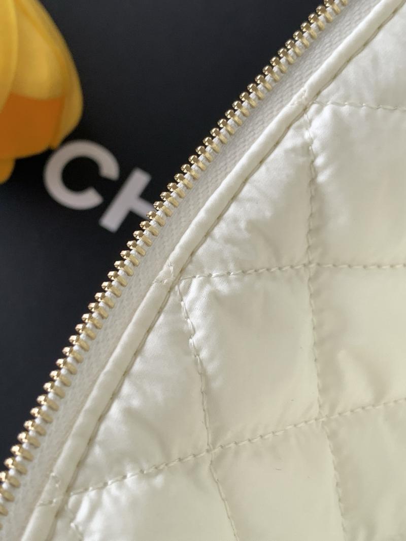 Chanel Zipped Case Black AP4989