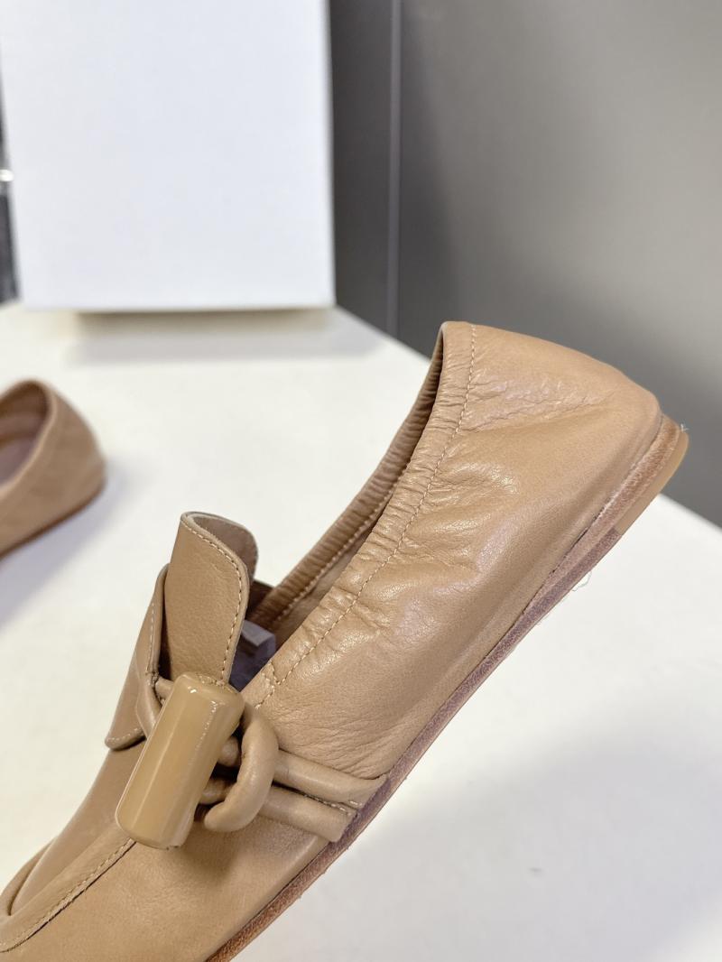 Chloe Loafers DGP11315