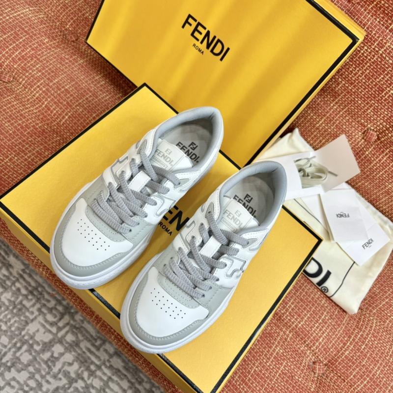Fendi Unisex Sneakers LFS122805