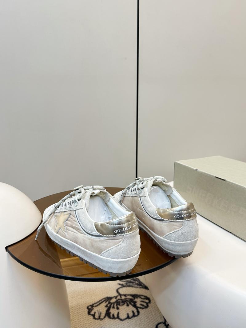 Golden Goose Sneakers DGS11701