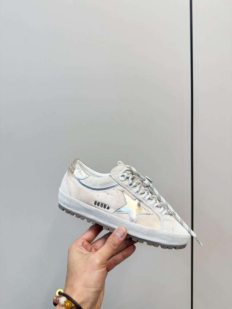 Golden Goose Sneakers DGS11701