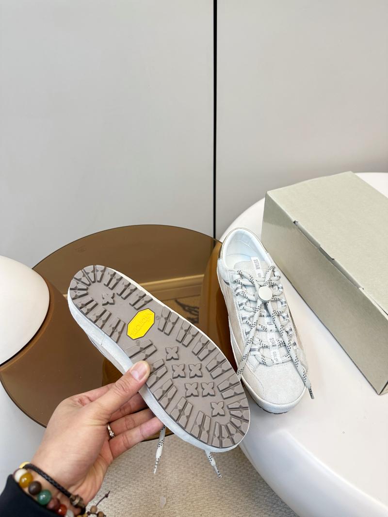 Golden Goose Sneakers DGS11701