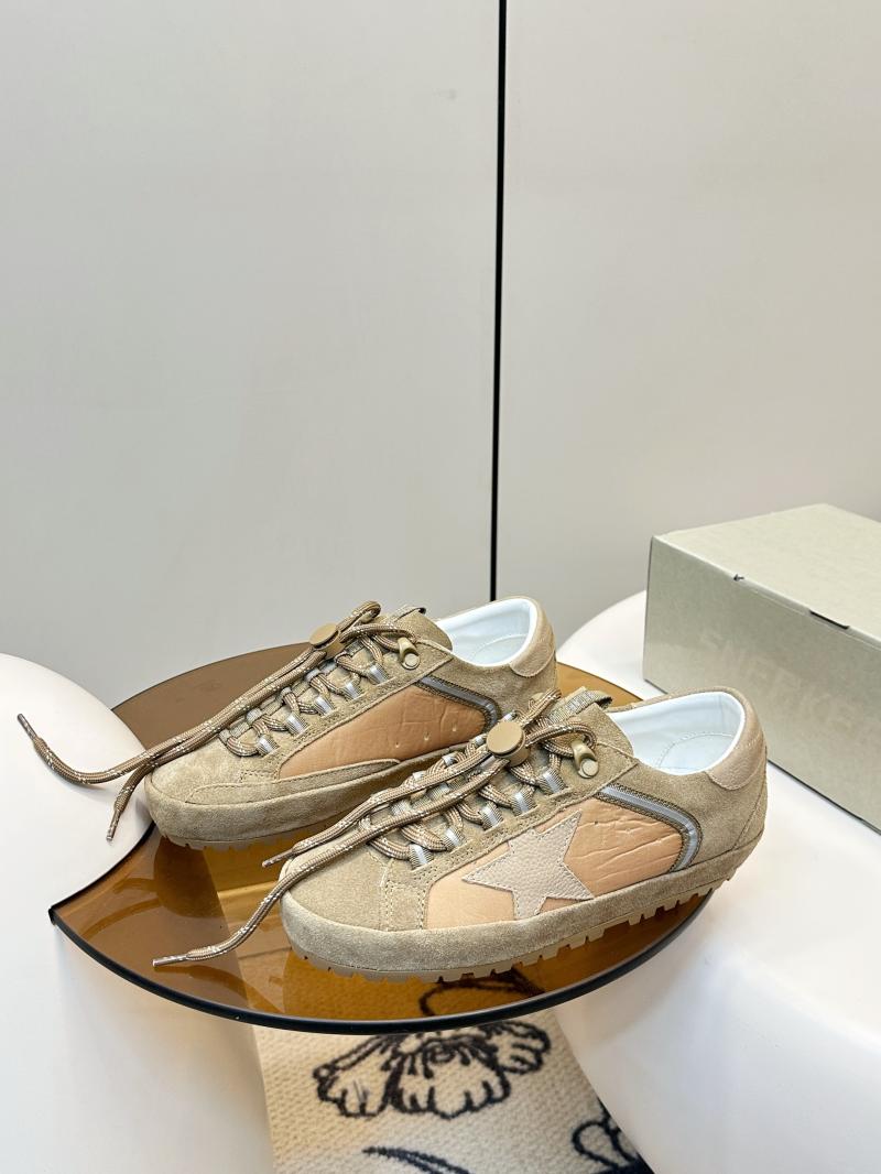 Golden Goose Sneakers DGS11702