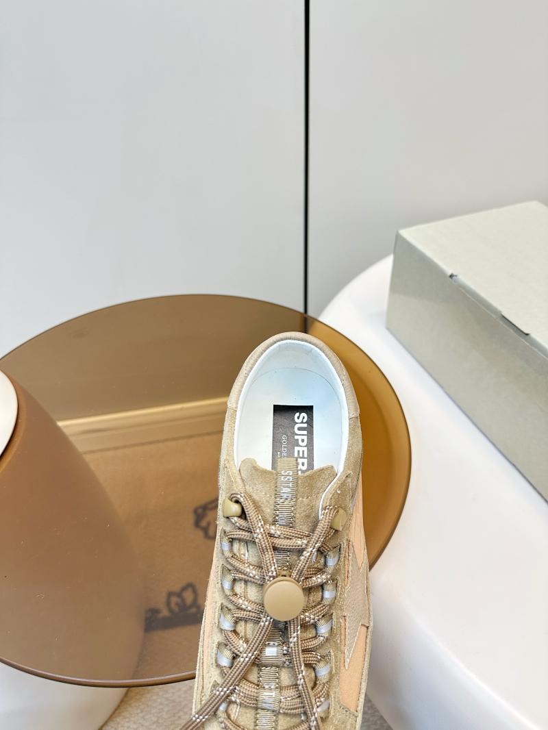 Golden Goose Sneakers DGS11702