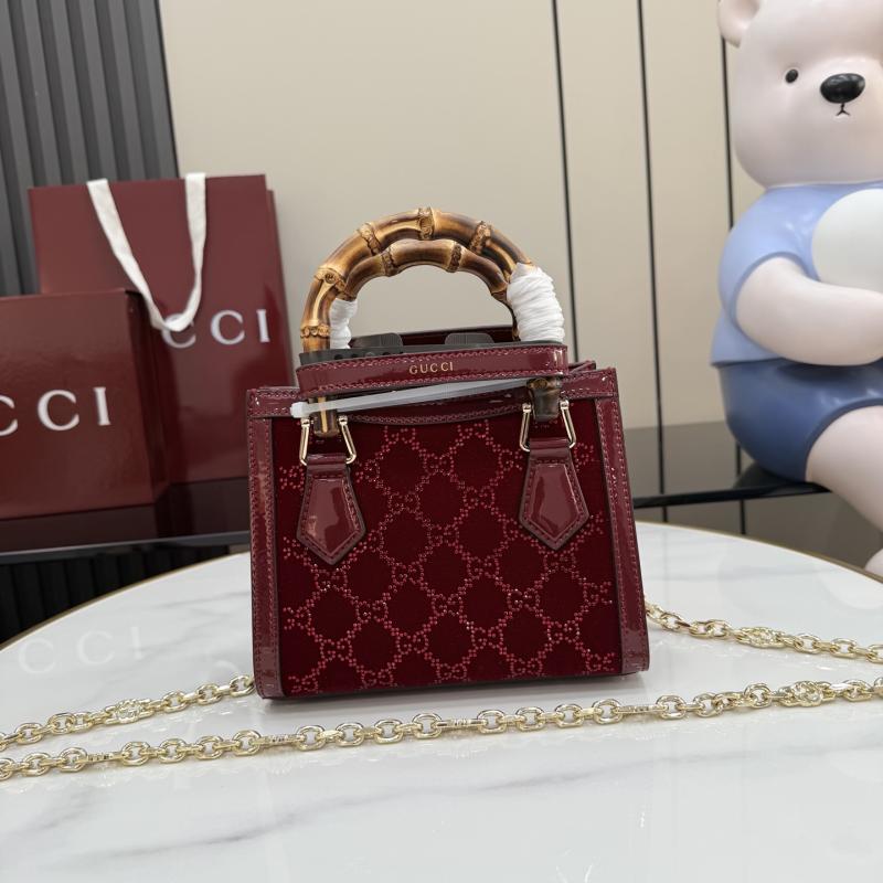 Gucci Diana crystals small tote bag ‎Red 675800
