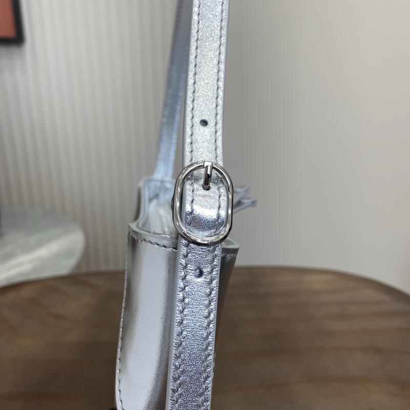 Gucci GG Emblem small shoulder bag Silver 820696