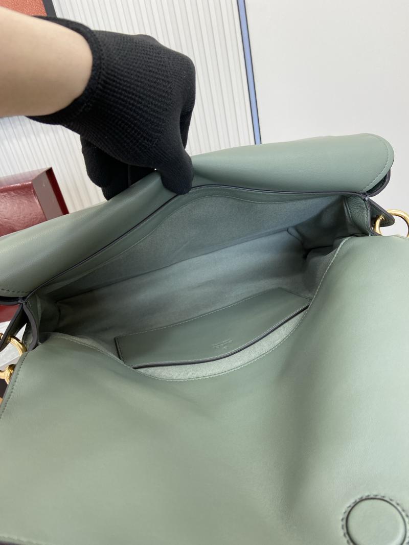 Gucci Leather Large shoulder bag Green 857362