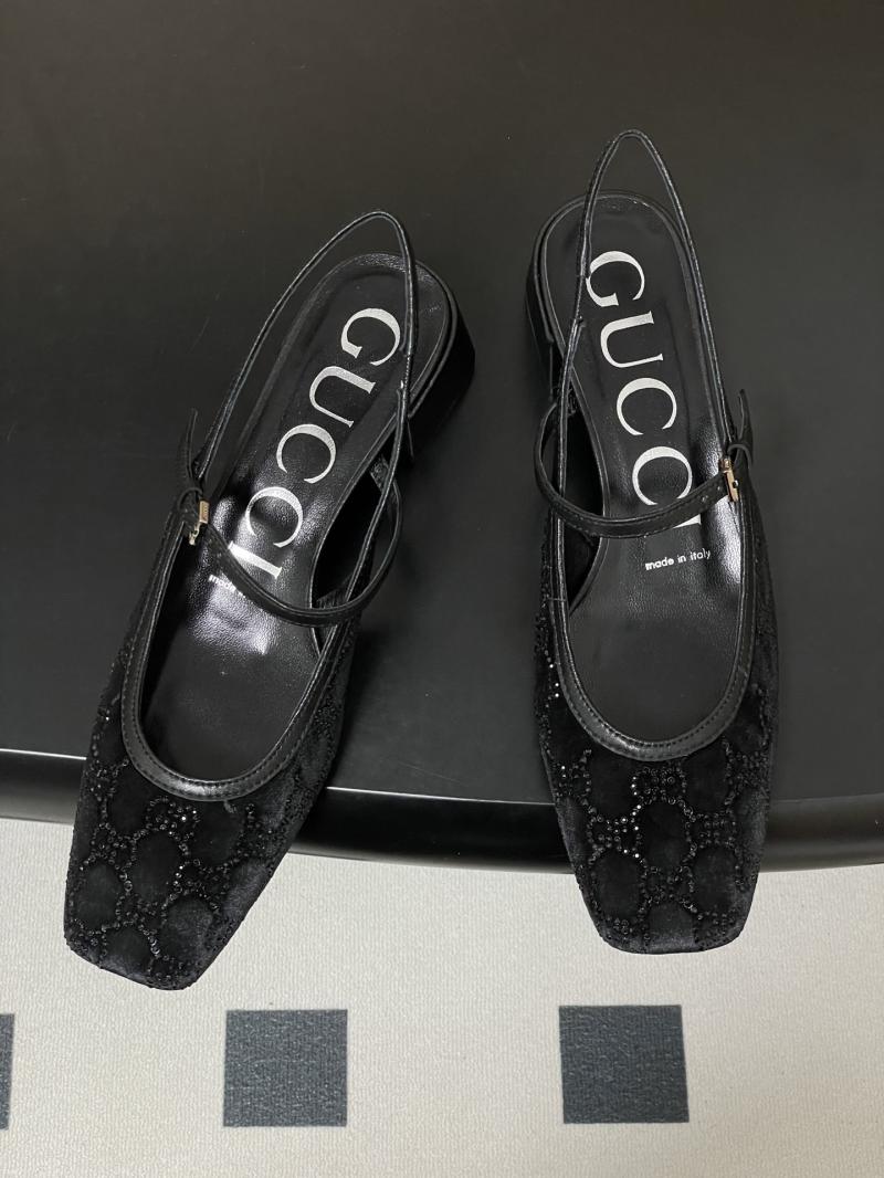 Gucci Pumps DGP11305