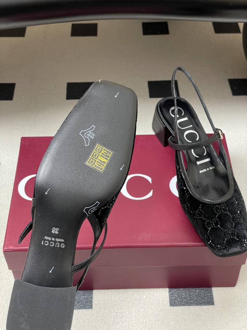 Gucci Pumps DGP11305