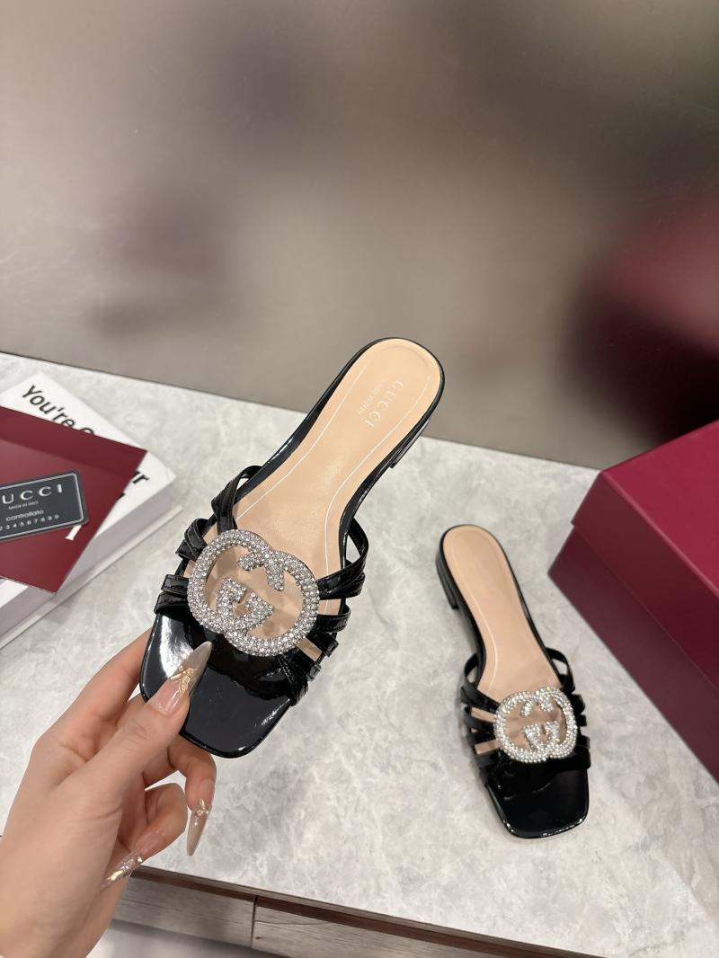 Gucci Sandals DGL122810