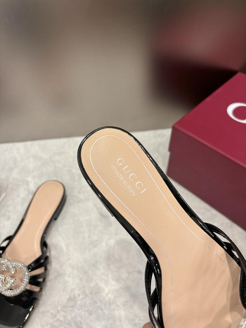 Gucci Sandals DGL122810