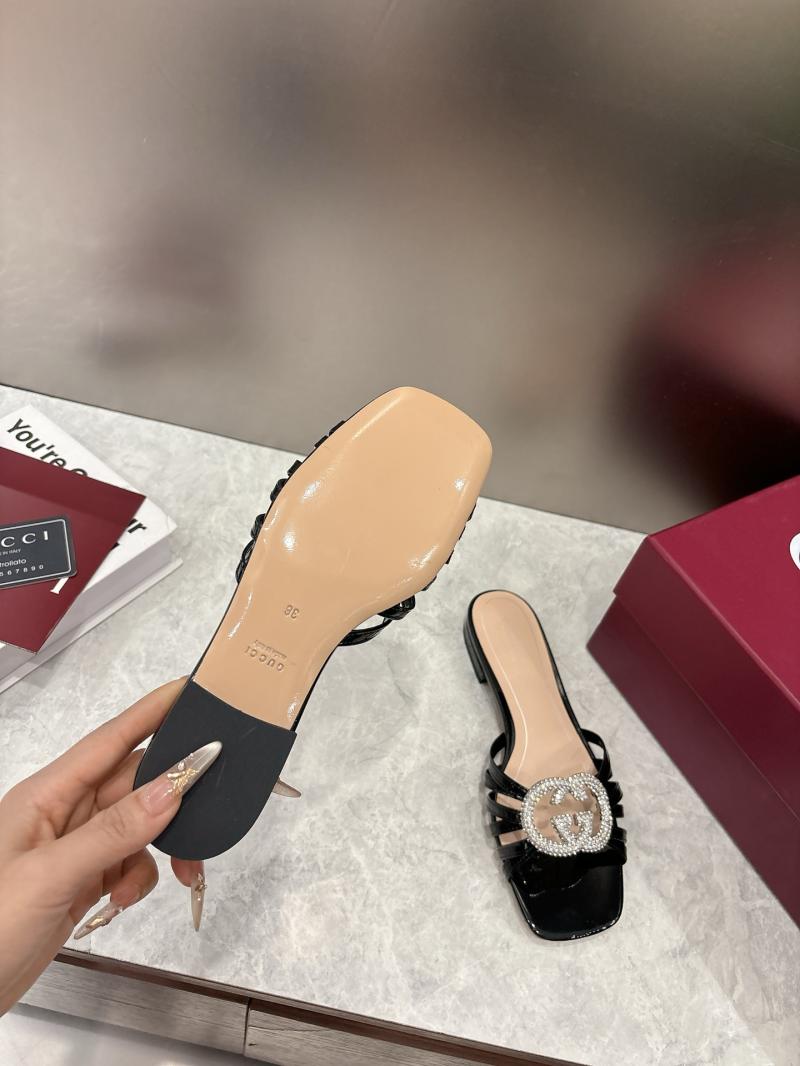 Gucci Sandals DGL122810