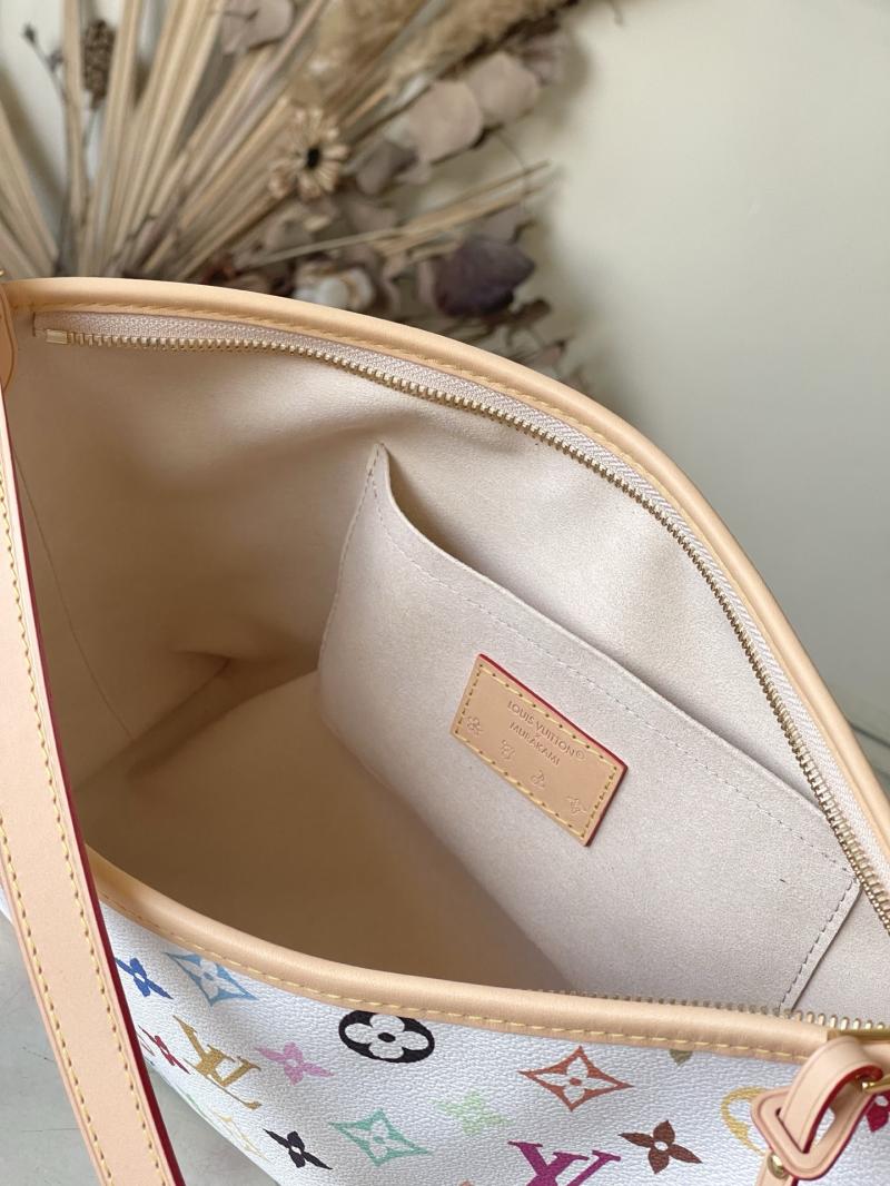 LV x TM CarryAll East West M27578