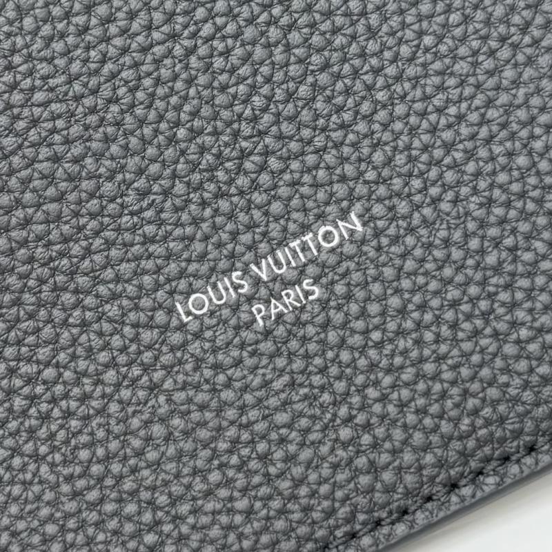 Louis Vuitton Boundless Black M13179