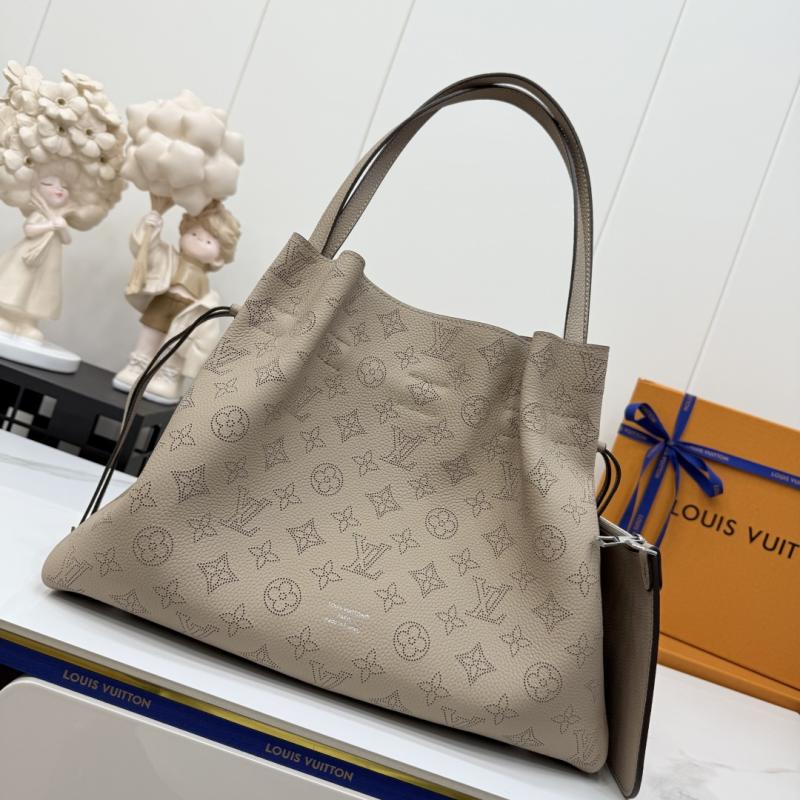 Louis Vuitton Boundless M13180