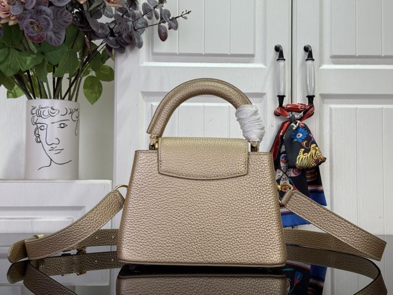 Louis Vuitton Capucines Mini Gold M14201