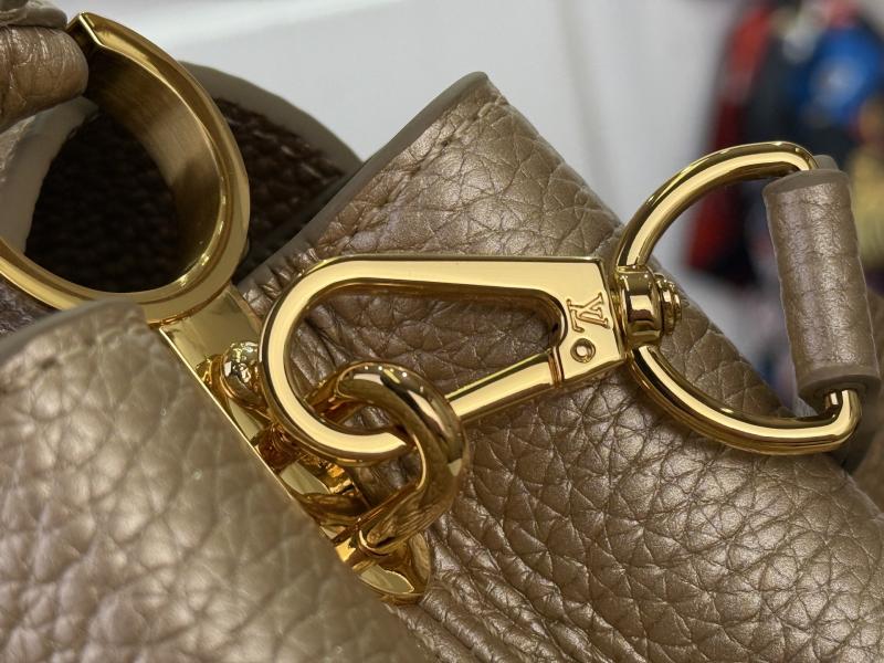 Louis Vuitton Capucines Mini Gold M14201