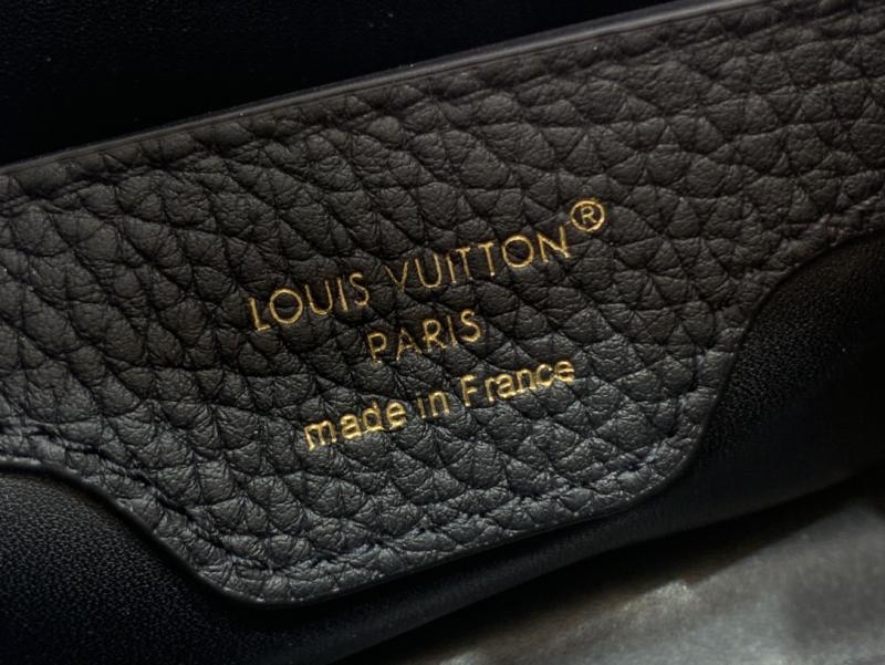 Louis Vuitton Capucines Nano M10166