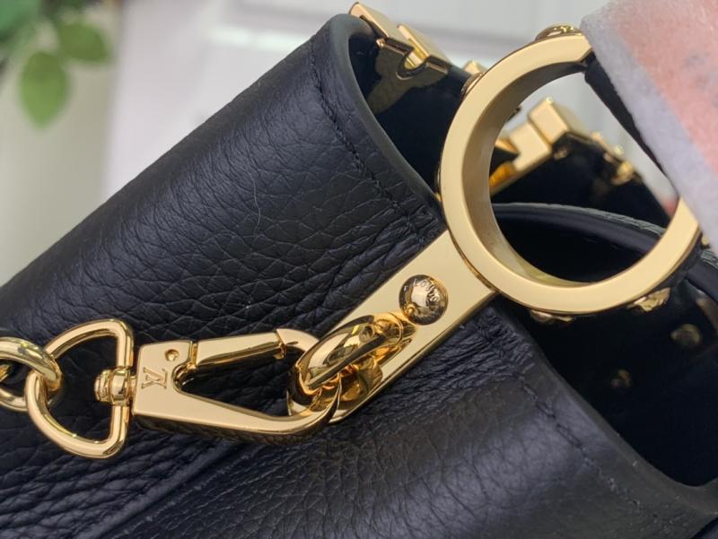 Louis Vuitton Capucines Nano M10166