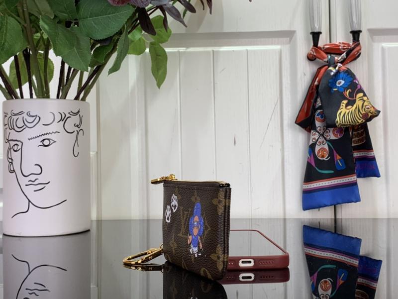 Louis Vuitton Key Pouch M15341