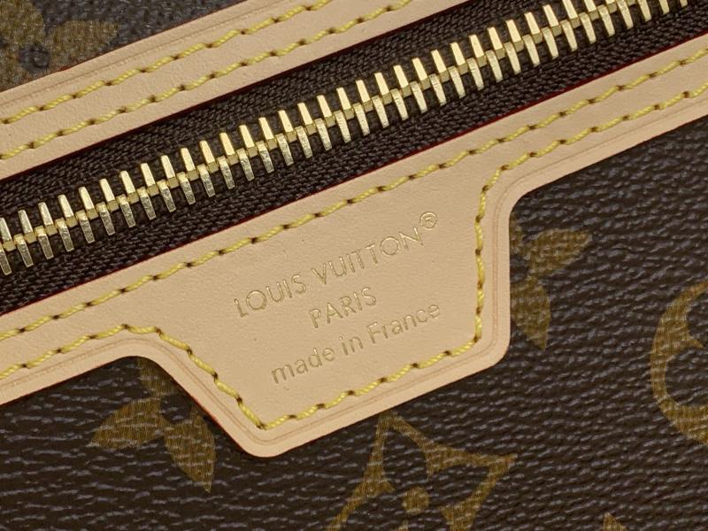 Louis Vuitton Lineup M27335