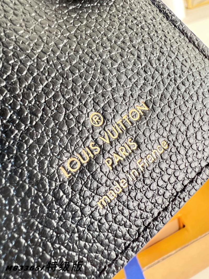 Louis Vuitton Lisa Wallet Black M83365