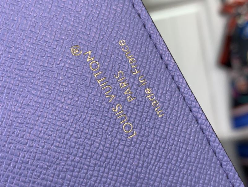Louis Vuitton Passport Cover M15320