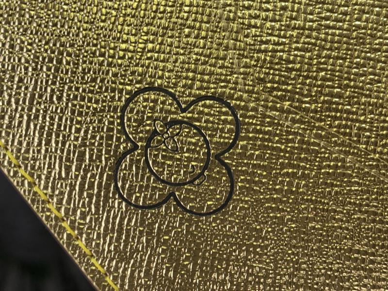 Louis Vuitton Passport Cover M15327