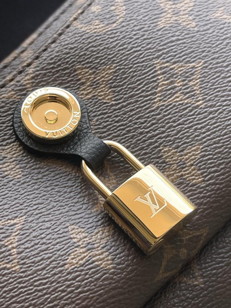 Louis Vuitton Saint Germain BB Black M26398