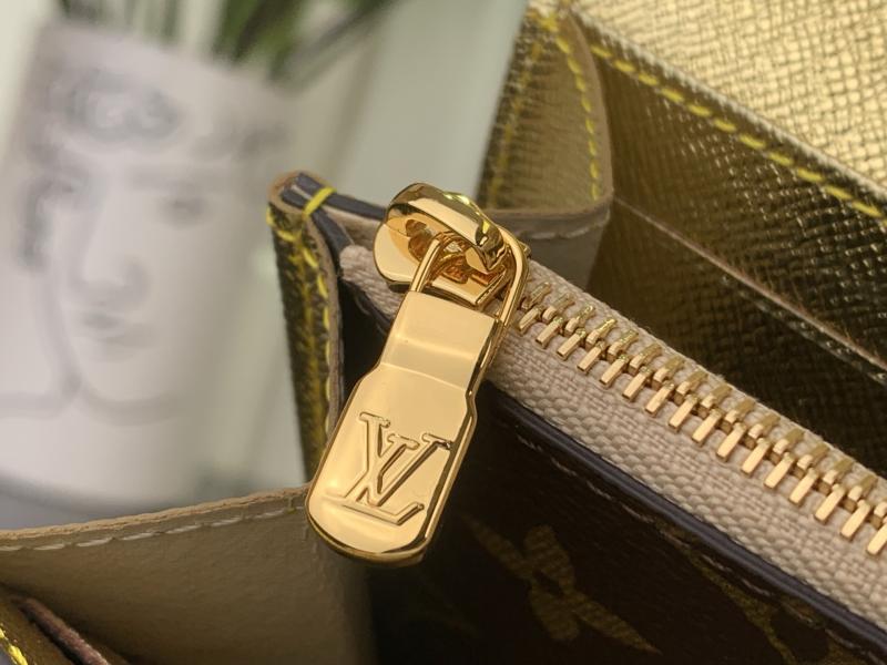 Louis Vuitton Sarah Wallet M15336