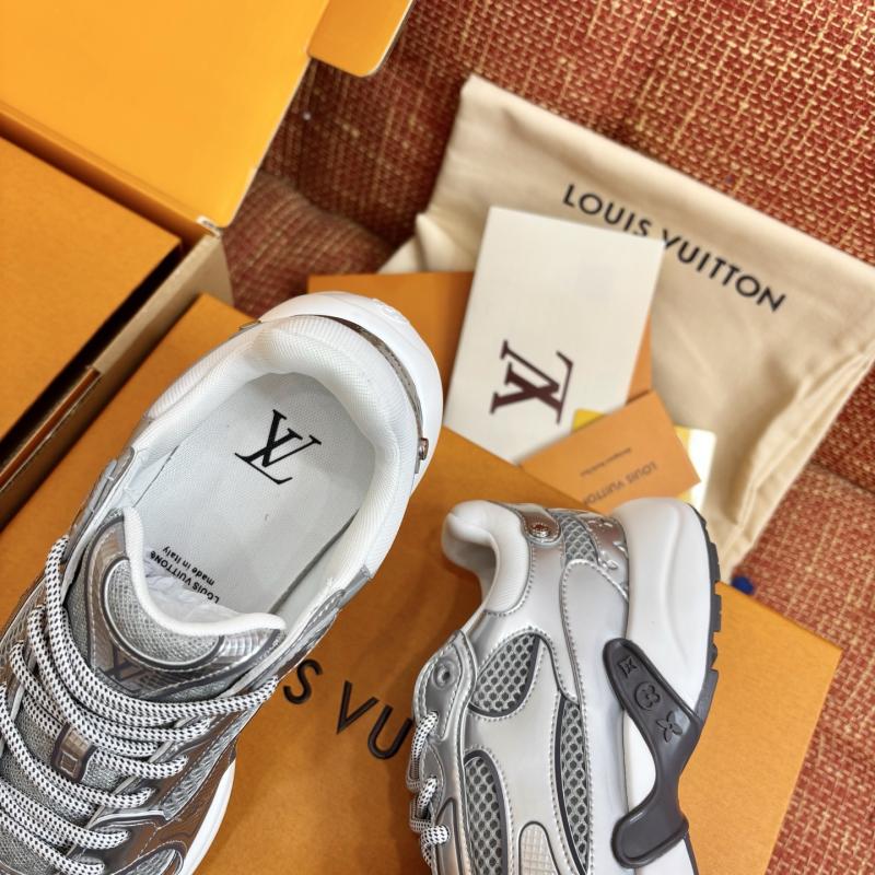 Louis Vuitton Sneakers LLS11201