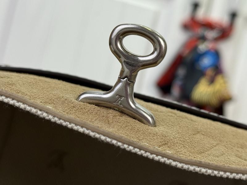 Louis Vuitton Steamer 15 M26128