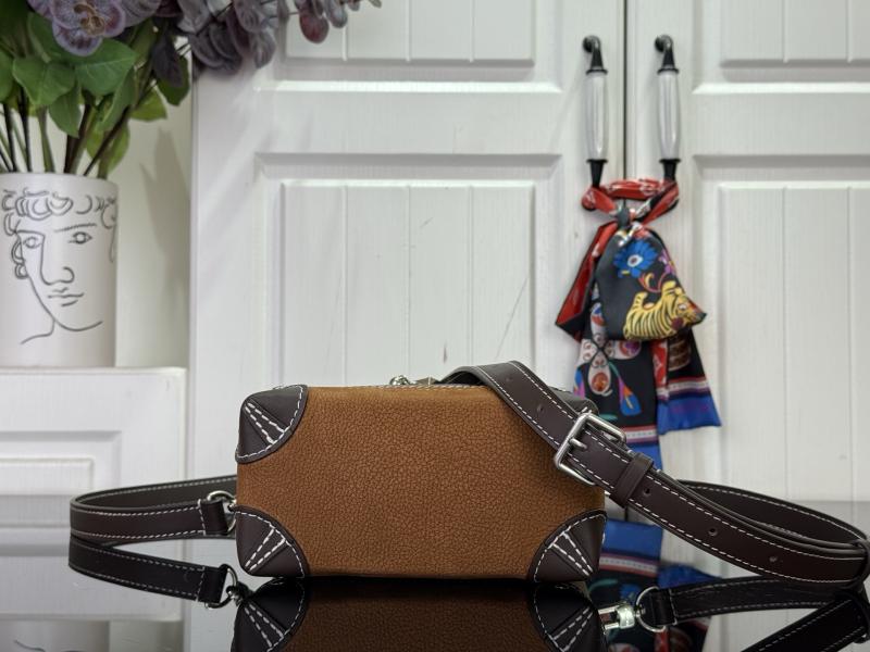 Louis Vuitton Steamer 15 M26128