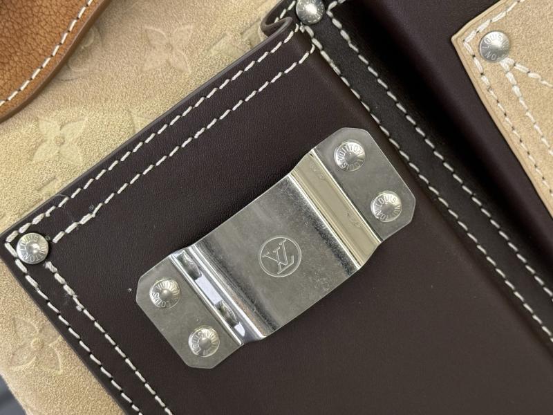 Louis Vuitton Steamer 40 Tan M26019