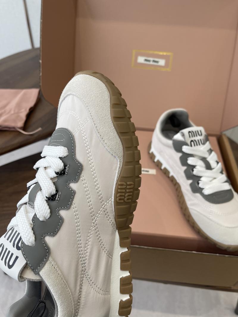 Miu Miu Sneakers DGP11308