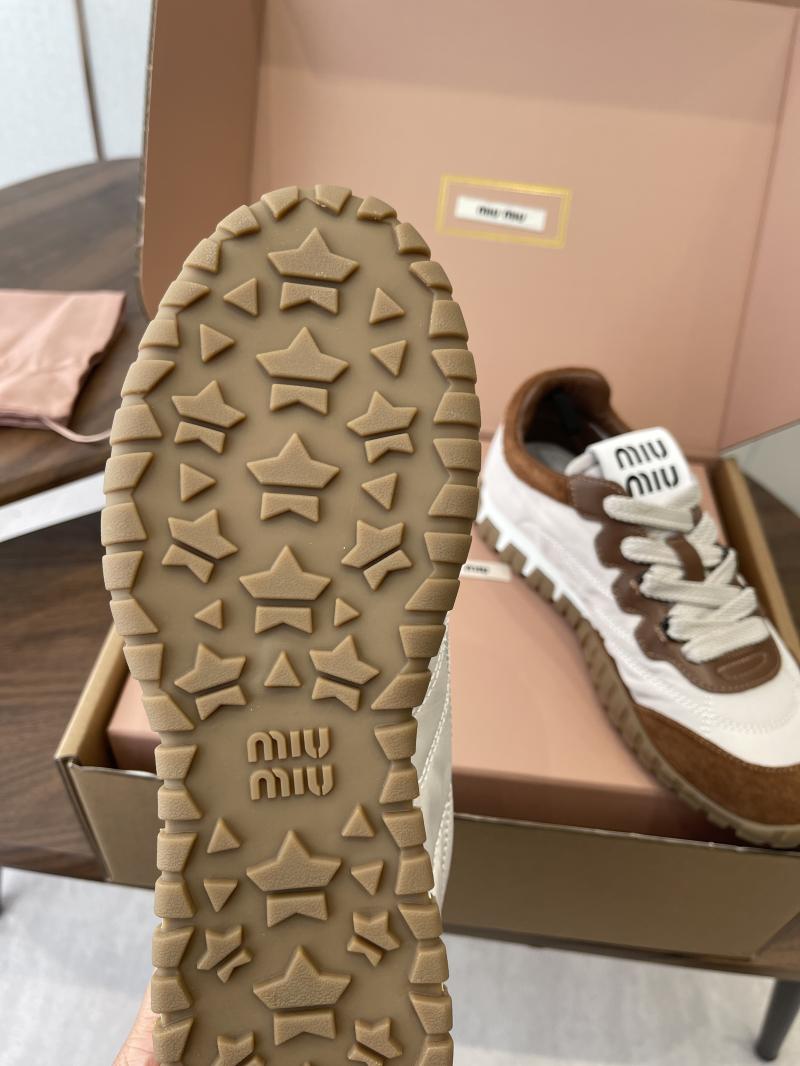 Miu Miu Sneakers DGP11310
