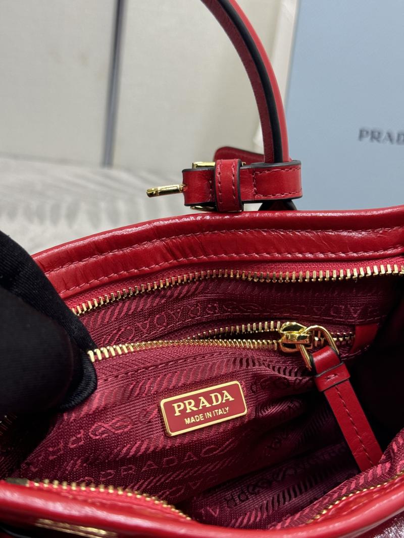Prada Bonnie leather mini handbag Red 1BA486