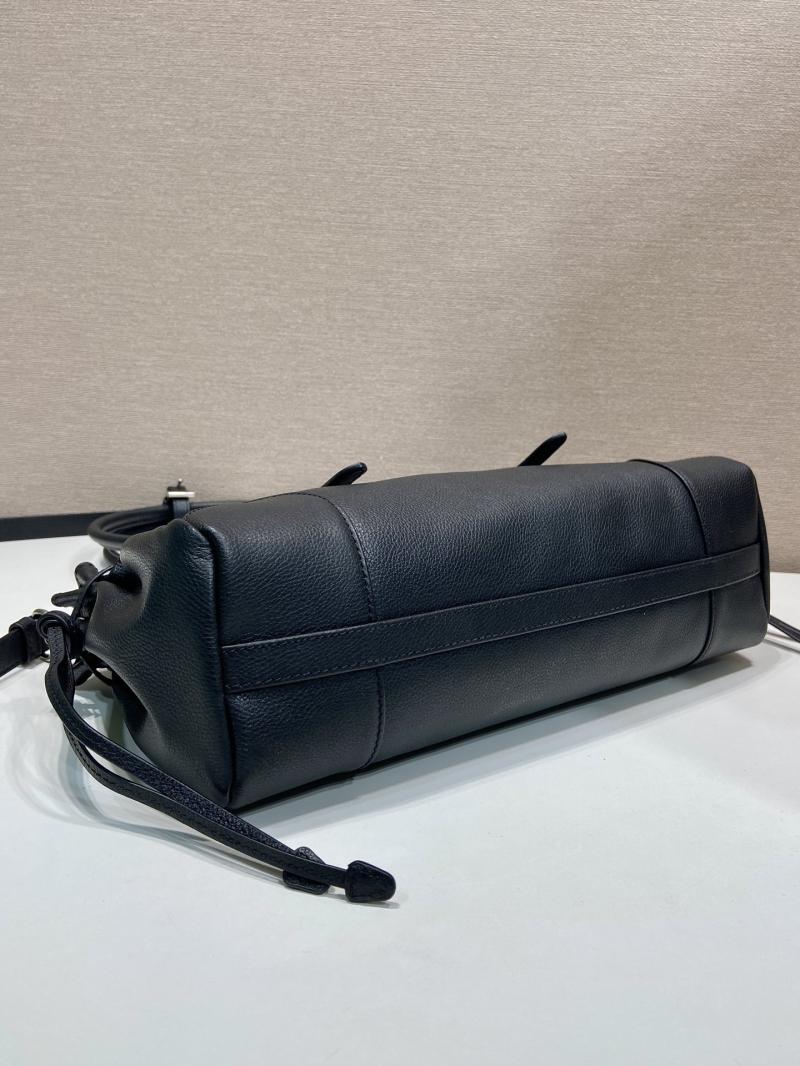 Prada Bonnie medium antiqued leather tote bag Black 1BG628