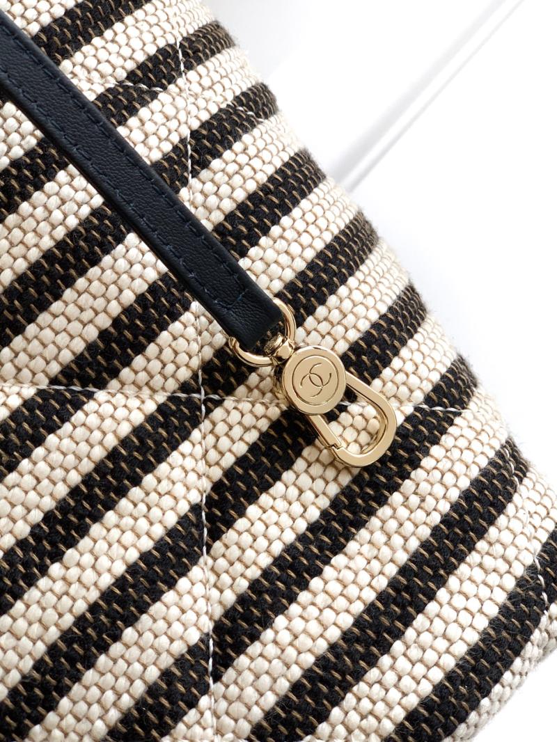 Small Chanel Shopping Bag Black AS6005